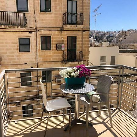 Well Located 2 Bedroom Flat In St.Julians Saint Julian's Luaran gambar